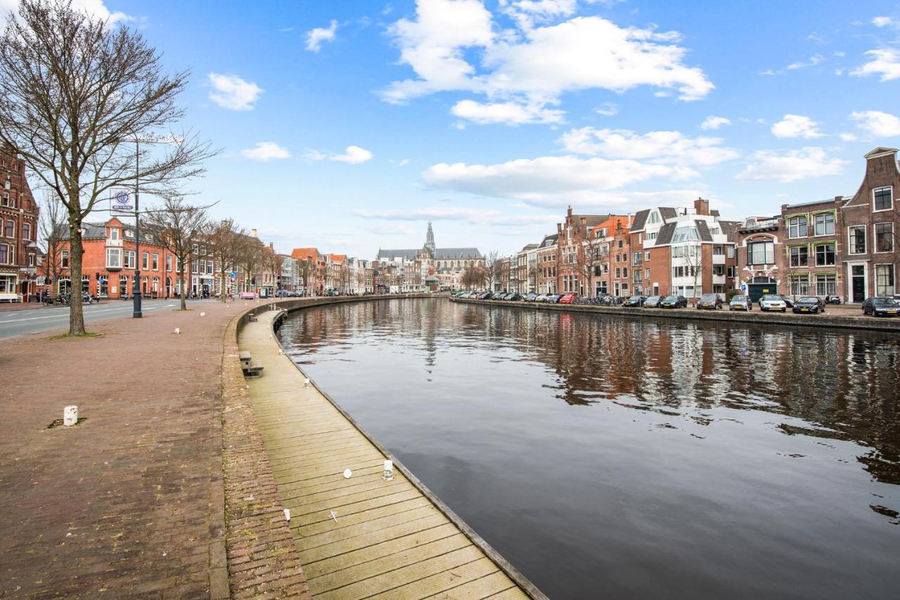 Turfhuys Aan Het Spaarne Haarlem Eksteriør billede
